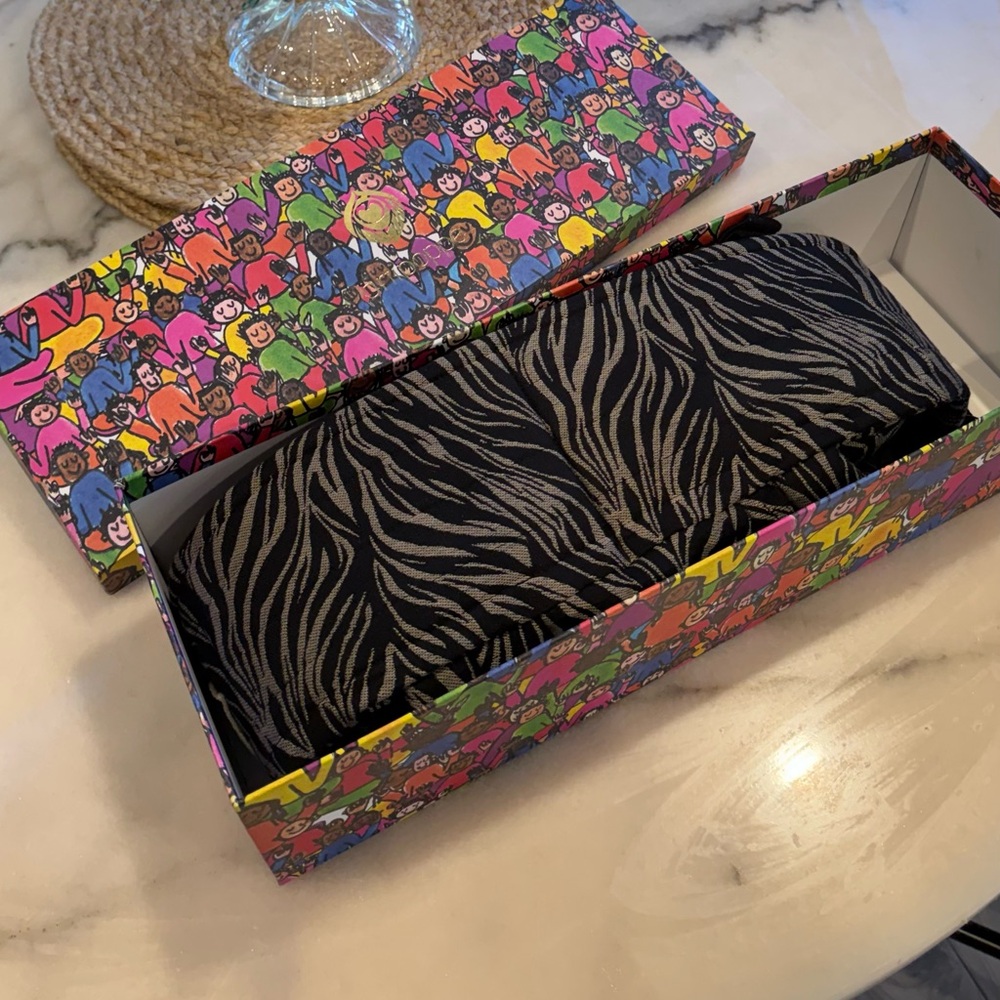 Unnatural Zebra carrier